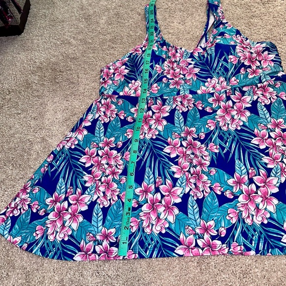 Women’s Tankini swimsuit top  Size 2X - Picture 6 of 8